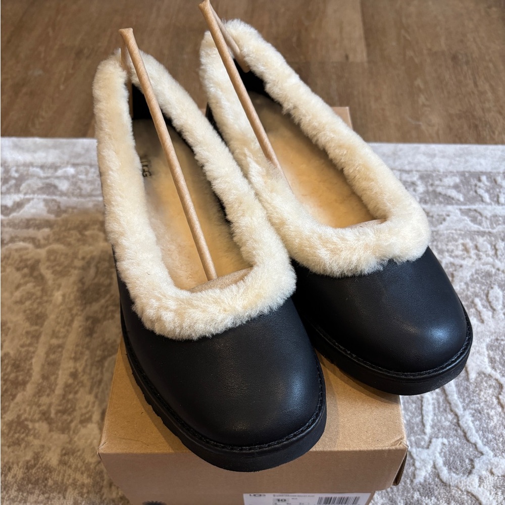 AUTHENTIC UGG ZORA BALLET FLAT SIZE 9.5